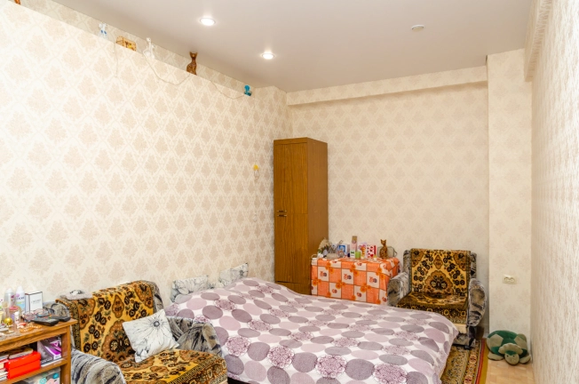 Купить комнату у метро Заельцовская в Новосибирске. Вариант № 4138848, 7, площадь -  квм, цена 2950000 рублей