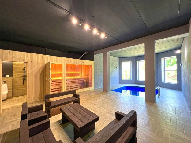 Купить дом в Тюменской области. Вариант № 43350, 11, площадь -  квм, цена 37000000 рублей