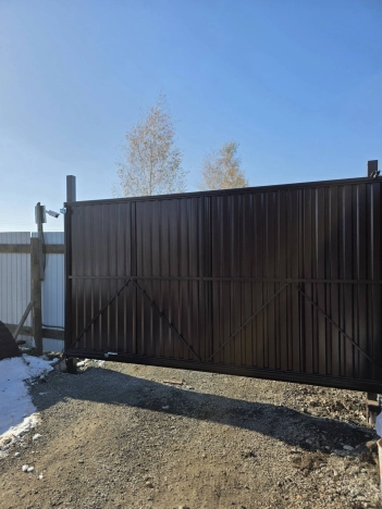 Купить дом на улице Тургенева в Новосибирске. Вариант № 8110758, 13, площадь -  квм, цена 20000000 рублей