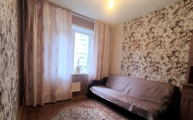 Купить четырехкомнатную квартиру в Новосибирской области. Вариант № 9302783, 8, площадь -  квм, цена 5700000 рублей