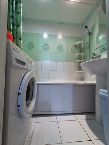 Снять квартиру в Тобольске. Вариант № 9777765, 13, площадь -  квм, цена 40000 рублей