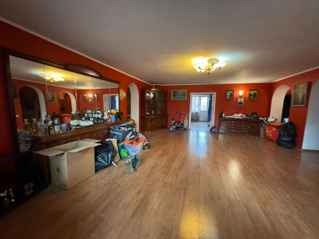 Купить четырехкомнатную квартиру в районе Сокол в Москве. Вариант № 23990, 2, площадь -  квм, цена 16900000 рублей