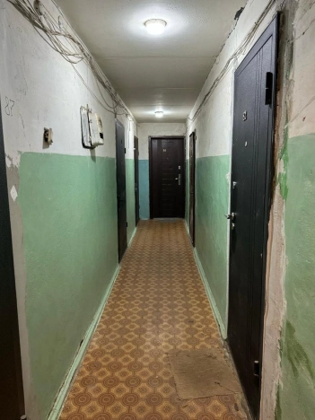 Купить однокомнатную квартиру в Калужской области. Вариант № 33777, 4, площадь -  квм, цена 2150000 рублей