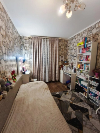 Купить квартиру на вторичке на улице Липовый Парк в Москве. Вариант № 10720057, 5, площадь -  квм, цена 6350000 рублей