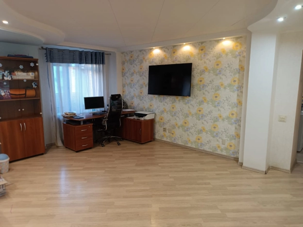 Купить четырехкомнатную квартиру на вторичке в районе Октябрьский в Пензе. Вариант № 12844, 3, площадь -  квм, цена 8790000 рублей