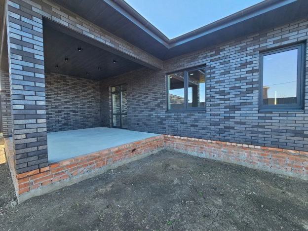 Купить дом в районе Пролетарский в Ростове-на-Дону. Вариант № 50520, 5, площадь -  квм, цена 12000000 рублей