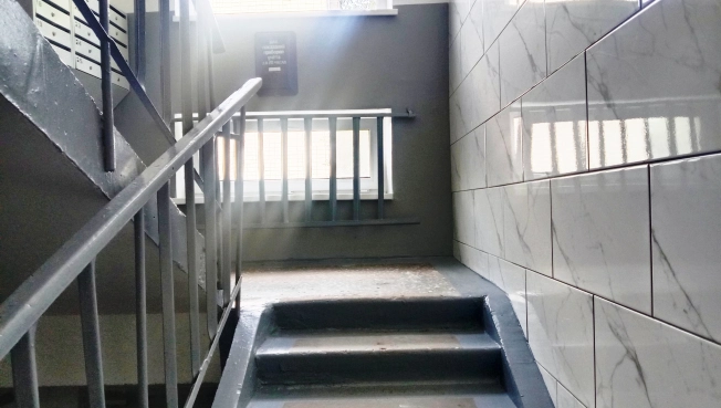 Купить двухкомнатную квартиру на улице Лукашевича в Омске. Вариант № 49843, 18, площадь -  квм, цена 4700000 рублей