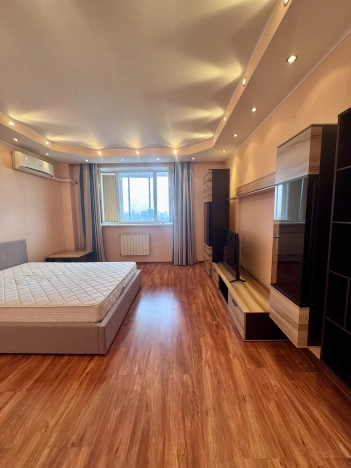 Снять квартиру в Москве. Вариант № 10428925, 13, площадь -  квм, цена 70000 рублей