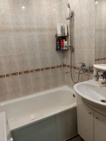 Купить квартиру на улице Сибиряков-Гвардейцев в Новосибирске. Вариант № 951305, 5, площадь -  квм, цена 7350000 рублей