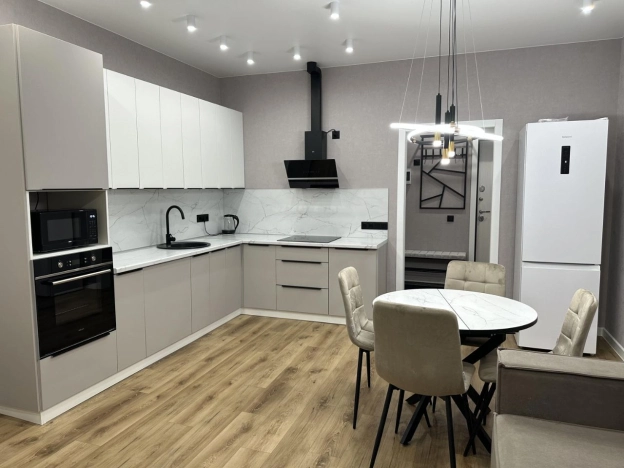 Снять квартиру у метро Площадь Гарина-Михайловского в Новосибирске. Вариант № 8909270, 0, площадь -  квм, цена 80000 рублей