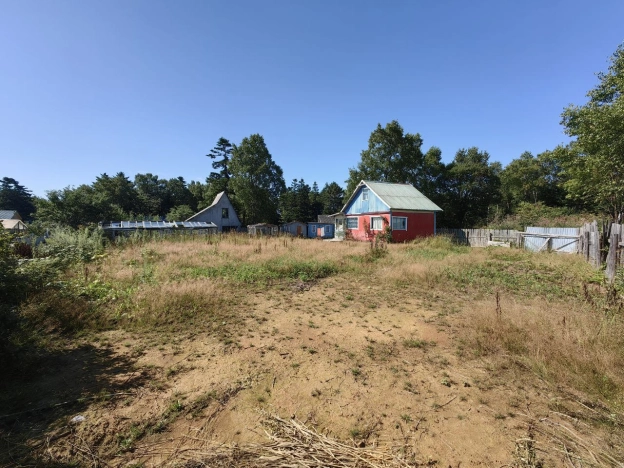 Купить земельный участок в Южно-Сахалинске. Вариант № 2461164, 4, площадь -  квм, цена 1600000 рублей