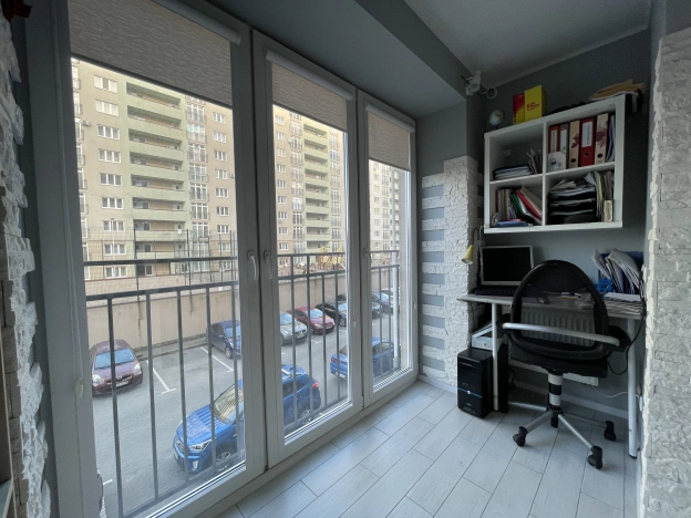 Купить трехкомнатную квартиру в районе Центральный в Калининграде. Вариант № 5957, 36, площадь -  квм, цена 13500000 рублей