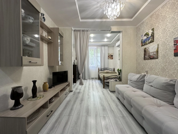 Купить однокомнатную квартиру на улице Героев-Разведчиков в Краснодаре. Вариант № 3410393, 1, площадь -  квм, цена 5899000 рублей