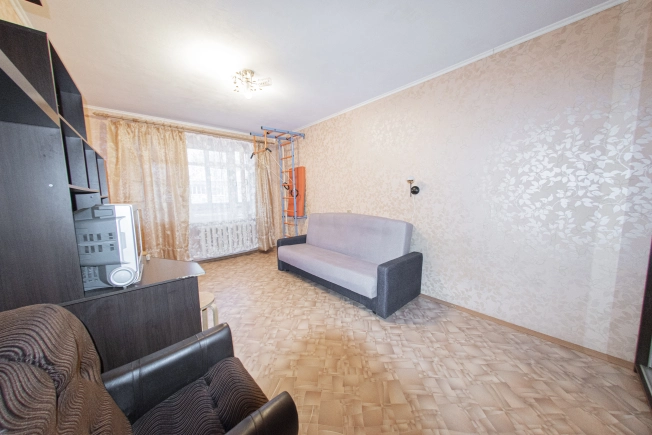 Снять квартиру на улице Гвардейская в Владимире. Вариант № 9879048, 4, площадь -  квм, цена 15000 рублей