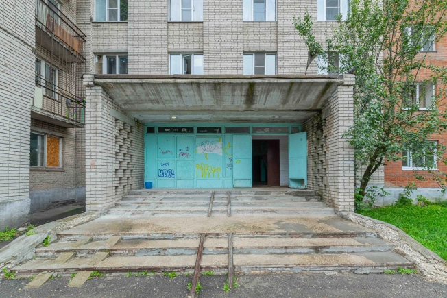 . Вариант № 1317705, 16, площадь - 12.7 квм, цена 1100000.0000 рублей