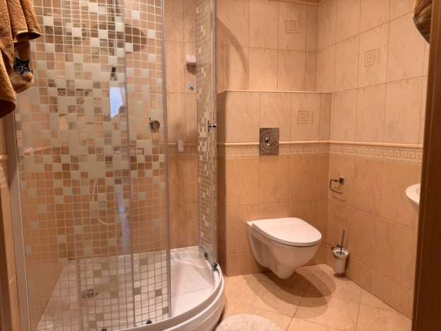 Купить квартиру в Москве. Вариант № 8416118, 17, площадь -  квм, цена 46000000 рублей