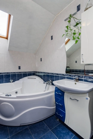 Купить дом на улице Соловьиная в Санкт-Петербурге. Вариант № 31008, 32, площадь - квм, цена 36000000 рублей