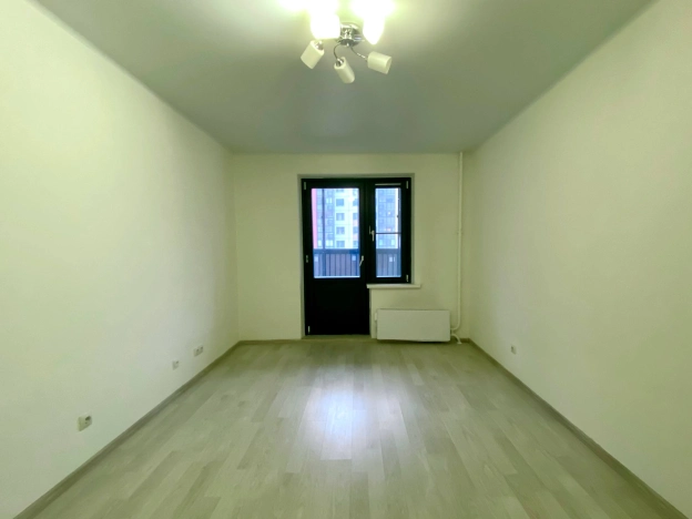 Купить квартиру в Москве. Вариант № 10439549, 5, площадь -  квм, цена 15490000 рублей