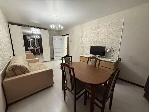 Купить квартиру в Москве. Вариант № 9320081, 3, площадь -  квм, цена 11300000 рублей