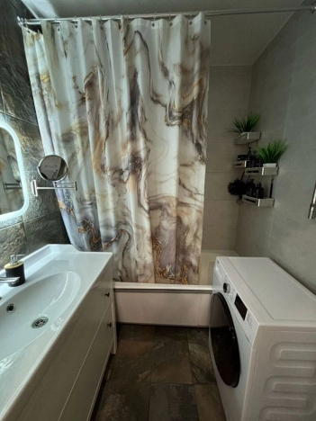 Купить двухкомнатную квартиру в районе Молжаниновский в Химках. Вариант № 9290228, 14, площадь -  квм, цена 13000000 рублей