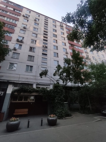 Купить квартиру в районе Якиманка в Москве. Вариант № 29245, 15, площадь -  квм, цена 30900000.0000 рублей