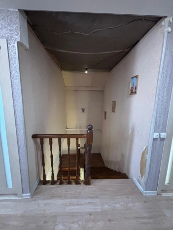 Купить дом в Новосибирске. Вариант № 9689874, 10, площадь -  квм, цена 8500000 рублей