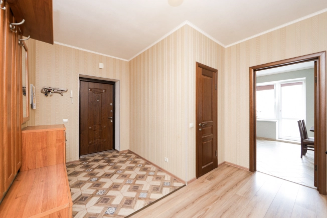 Купить трехкомнатную квартиру в районе Центральный в Калининграде. Вариант № 312672, 11, площадь -  квм, цена 12500000 рублей