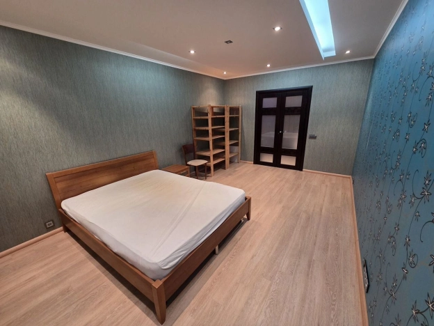 Купить квартиру в Москве. Вариант № 8065559, 20, площадь - квм, цена 21900000 рублей