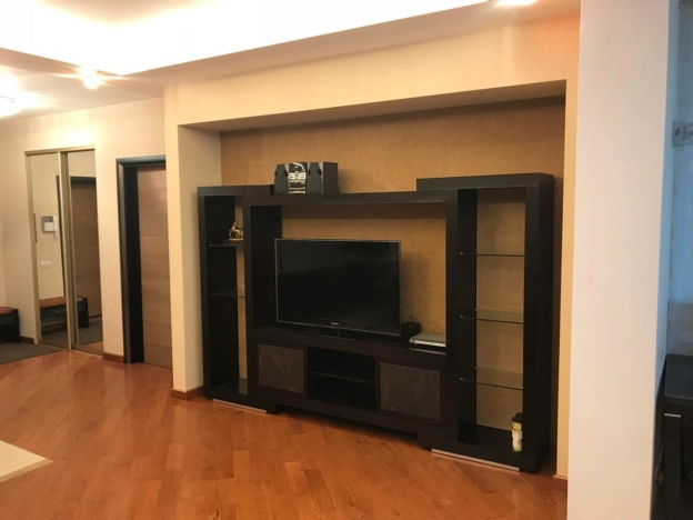 Купить квартиру в Москве. Вариант № 9943800, 17, площадь - квм, цена 36000000 рублей