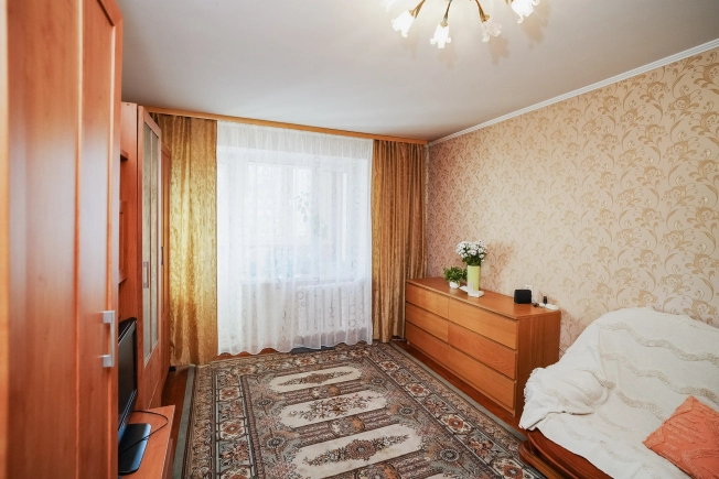 Купить однокомнатную квартиру в Омске. Вариант № 8000189, 0, площадь -  квм, цена 5500000 рублей