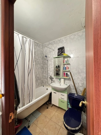 Купить однокомнатную квартиру в районе Калининский в Новосибирске. Вариант № 8464825, 7, площадь -  квм, цена 3750000 рублей