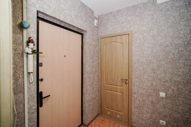 Купить однокомнатную квартиру в Омске. Вариант № 8464559, 7, площадь -  квм, цена 3950000 рублей