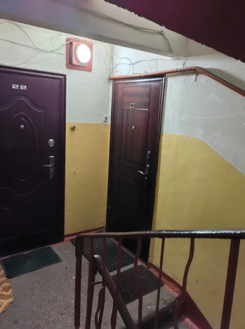 Купить двухкомнатную квартиру на улице Школьная в Калужской области. Вариант № 20707, 16, площадь -  квм, цена 3300000 рублей