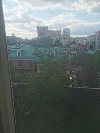 Купить квартиру в Москве. Вариант № 3306878, 8, площадь - квм, цена 35700000.0000 рублей