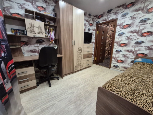 Купить четырехкомнатную квартиру в Рязани. Вариант № 9712981, 16, площадь -  квм, цена 4300000 рублей