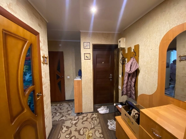 Купить трехкомнатную квартиру в Рязанской области. Вариант № 9815410, 1, площадь -  квм, цена 2300000 рублей