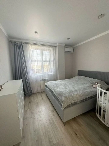 Купить трехкомнатную квартиру в Ростовской области. Вариант № 3651452, 1, площадь -  квм, цена 9000000 рублей