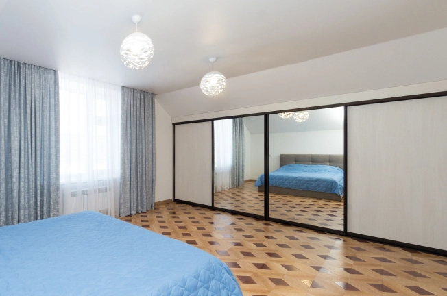 Купить дом на улице Карла Маркса в Тюменской области. Вариант № 1235, 8, площадь -  квм, цена 10000000 рублей