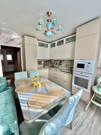 Купить квартиру в Москве. Вариант № 10011784, 0, площадь -  квм, цена 19100000 рублей