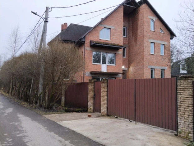 Купить дом на улице Вишнёвый Сад в Москве. Вариант № 1635921, 0, площадь -  квм, цена 29990000 рублей