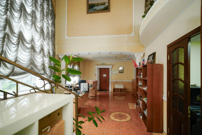 Купить дом в Омске. Вариант № 44414, 12, площадь -  квм, цена 26000000 рублей