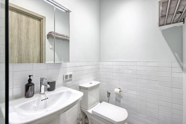 Купить Студию у метро Владимирская в Санкт-Петербурге. Вариант № 3877918, 11, площадь -  квм, цена 8900000 рублей