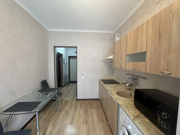 Купить однокомнатную квартиру в районе Московский в Калининграде. Вариант № 6188147, 14, площадь -  квм, цена 4500000 рублей