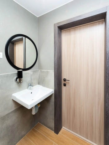 Купить коммерческую недвижимость свободного назначения в Тобольске. Вариант № 1114, 18, площадь -  квм, цена 18000000 рублей