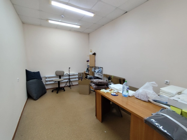 Снять коммерческую недвижимость в Иванове. Вариант № 9679150, 0, площадь -  квм, цена 6950 рублей