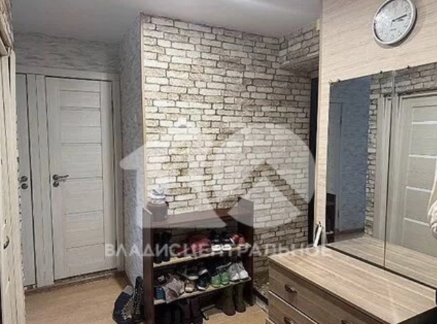 Купить трехкомнатную квартиру в Новосибирской области. Вариант № 10328146, 2, площадь -  квм, цена 4100000 рублей