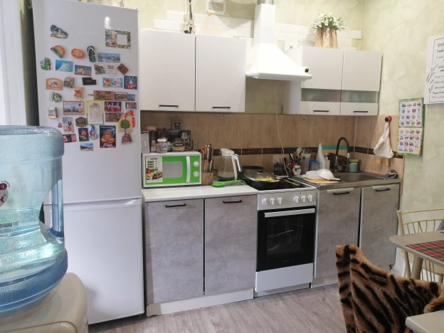 Купить трехкомнатную квартиру на улице Локтинская в Новосибирской области. Вариант № 10270, 4, площадь -  квм, цена 4000000 рублей