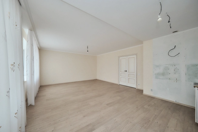 Купить квартиру на вторичке на улице Вишнёвая в Рязани. Вариант № 6950785, 6, площадь -  квм, цена 7800000 рублей