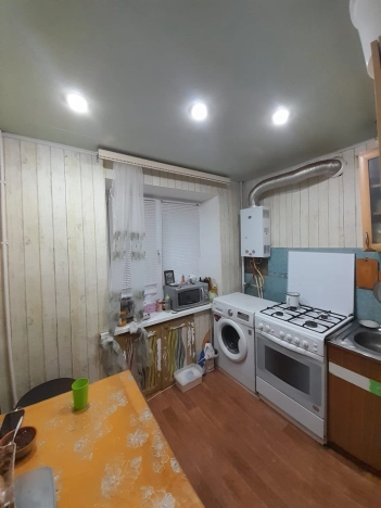 Купить двухкомнатную квартиру в Микрорайоне 1-й, Элиста в Элисте. Вариант № 17047, 4, площадь -  квм, цена 4200000 рублей