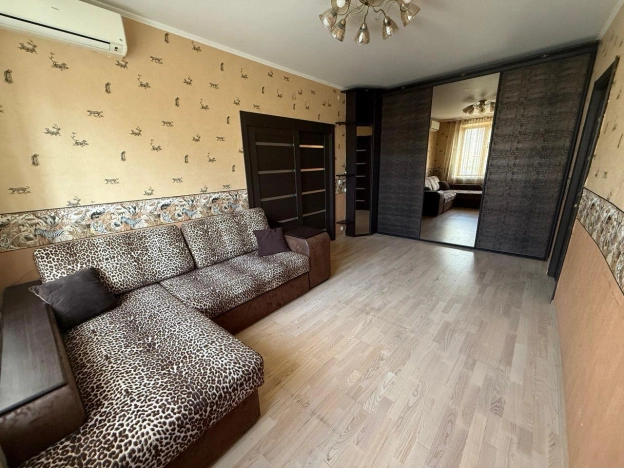 Купить квартиру в Москве. Вариант № 8013242, 0, площадь -  квм, цена 26400000 рублей